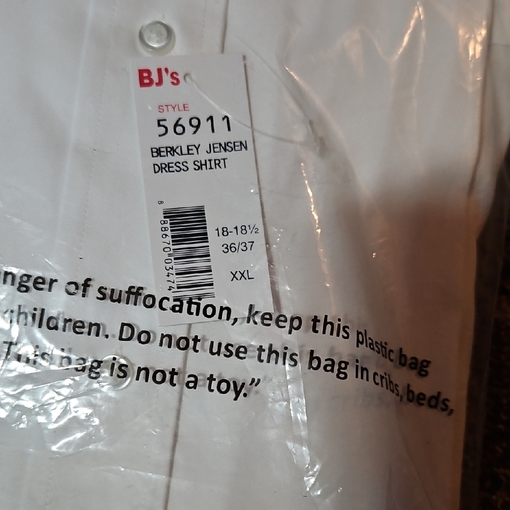 NWT Berkley & Jensen Performance Stretch Wrinkle Free   Dress Shirt - Picture 4 of 6
